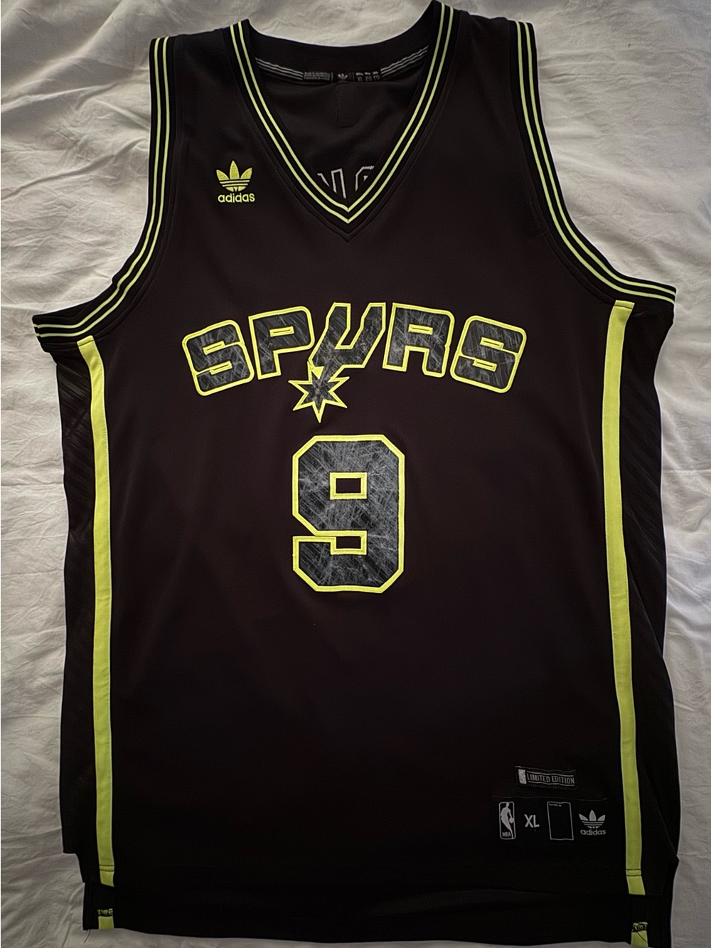 Adidas Men’s XL San Antonio Spurs Tony Parker #9 Limited Edition Jersey